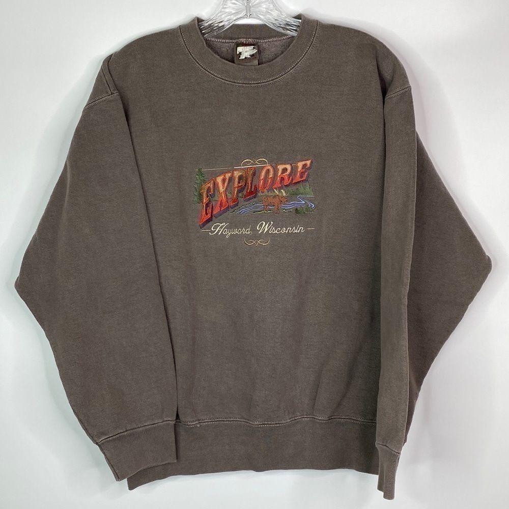 Vintage Fruit Of The Loom Brown Explore Hayward Wisconsin Crewneck Sweatshirt